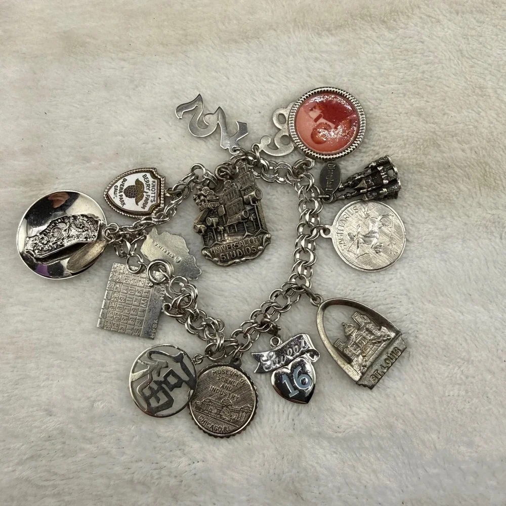 Vintage Mostly Sterling Silver Charm Bracelet Travel Souvenir Disneyland 7in
